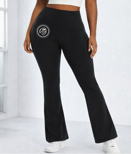 Women’s Curvy-Fit Flare Leggings